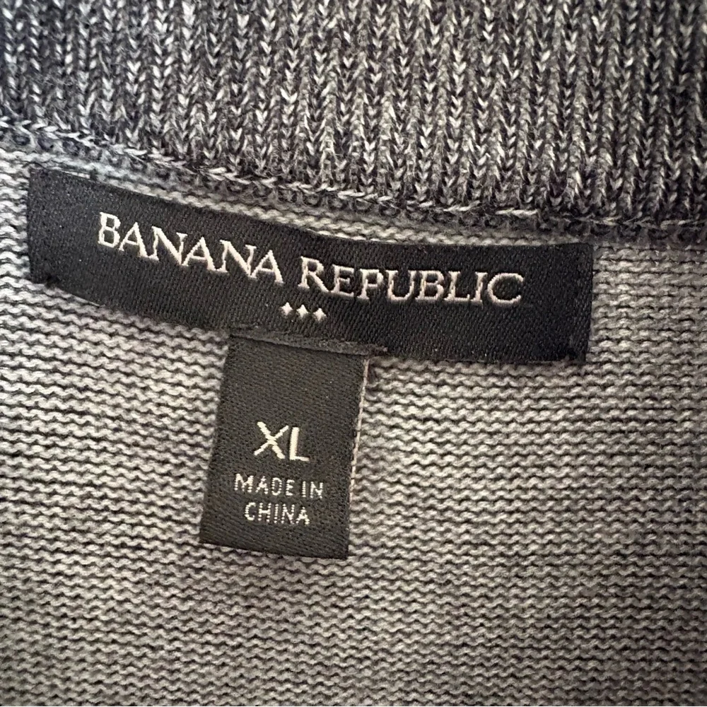 Banana Republic XL Charcoal Gray Cardigan Mock‎ Neck Button Down Academia Career